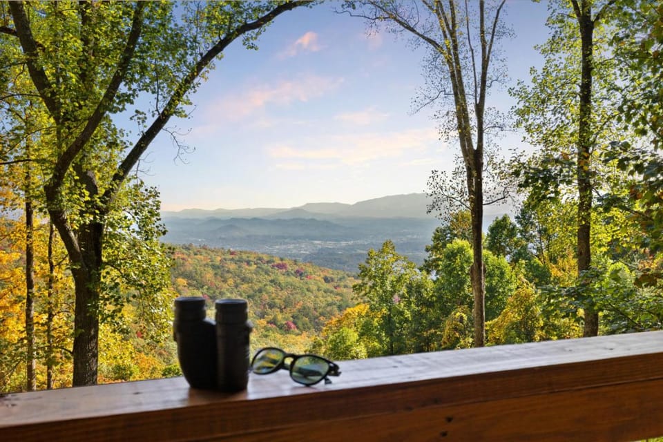 Serene Mountain Retreat by Ghosal Luxury Lodging Chalet in Sevier County