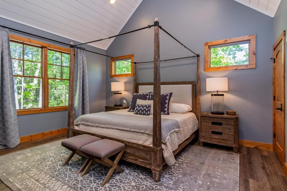 Canopy Creek Connestee Falls · Canopy Creek Luxury Home with F/P House in Tennessee