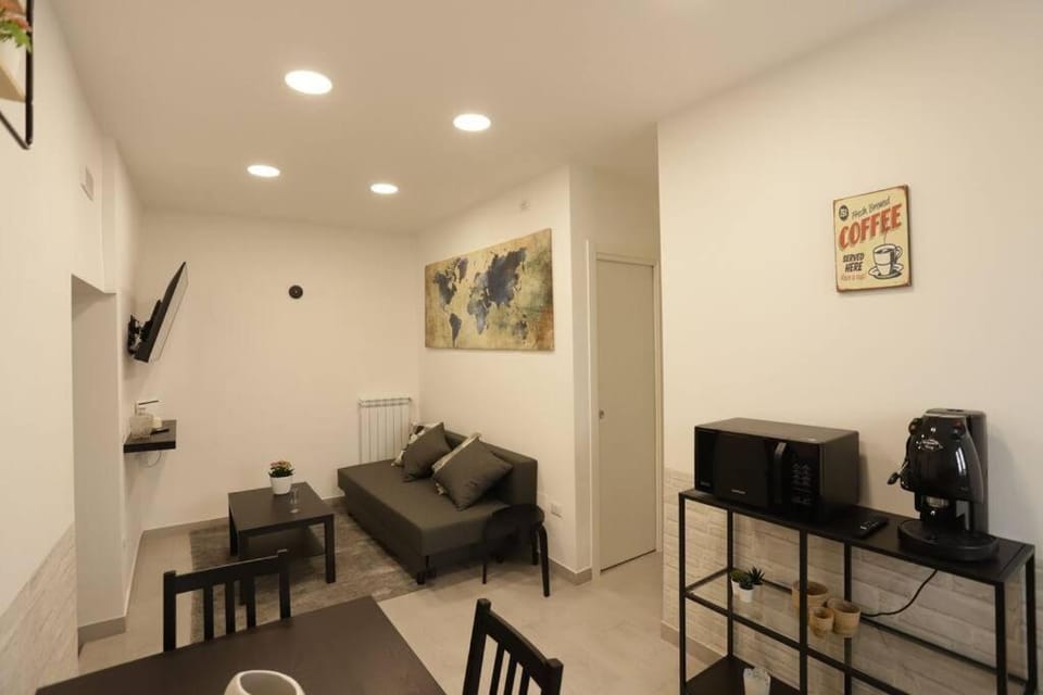 TV and multimedia, Kitchen or kitchenette, Living room, Seating area, Dining area, minibar