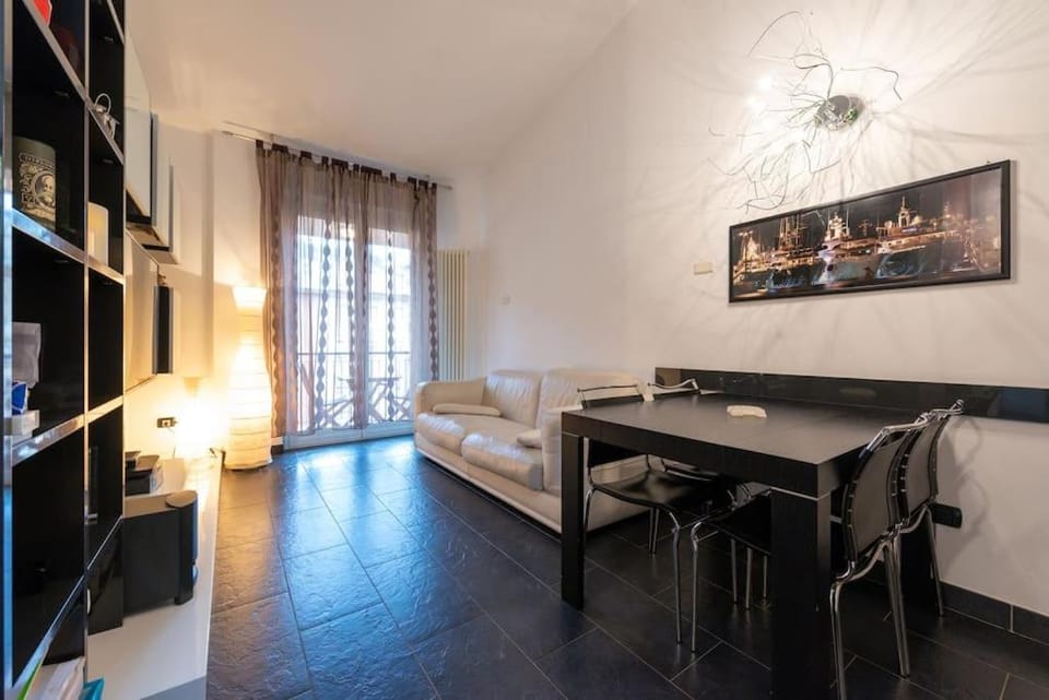 TV and multimedia, Living room, Dining area