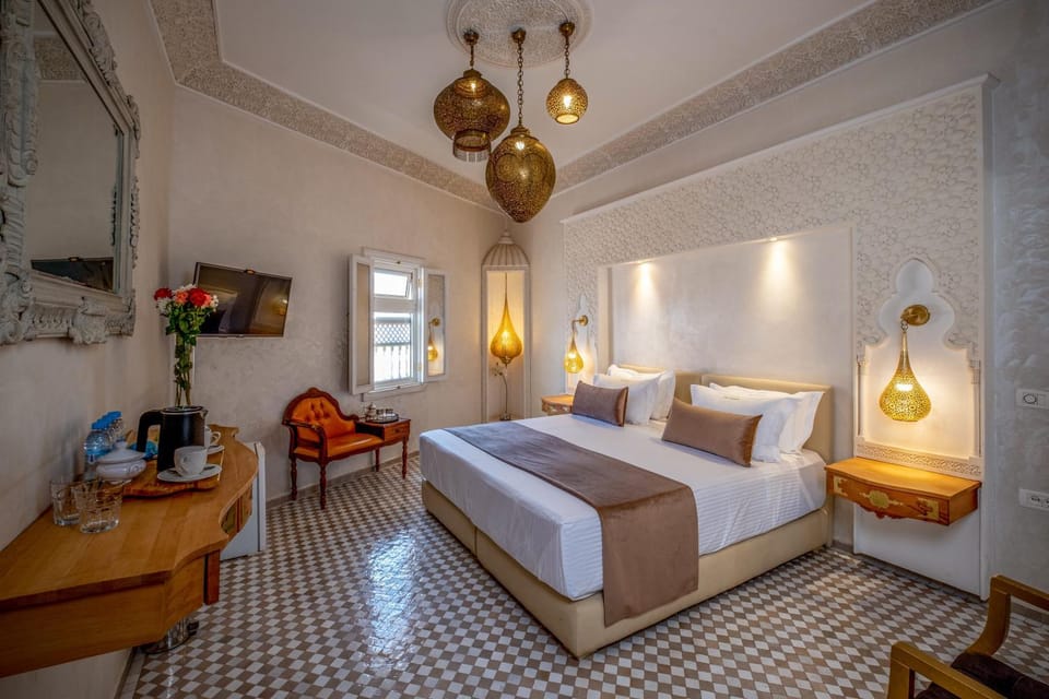 Bed, TV and multimedia, Coffee/tea facilities, Photo of the whole room, Bedroom, internet, locker, VIP