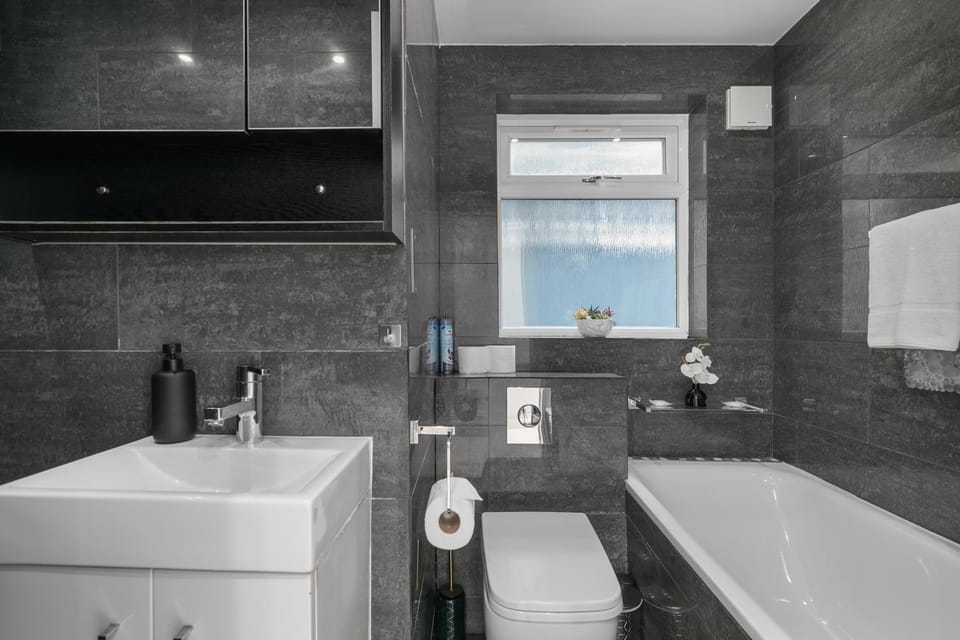 Toilet, Bathroom, Bath, towels