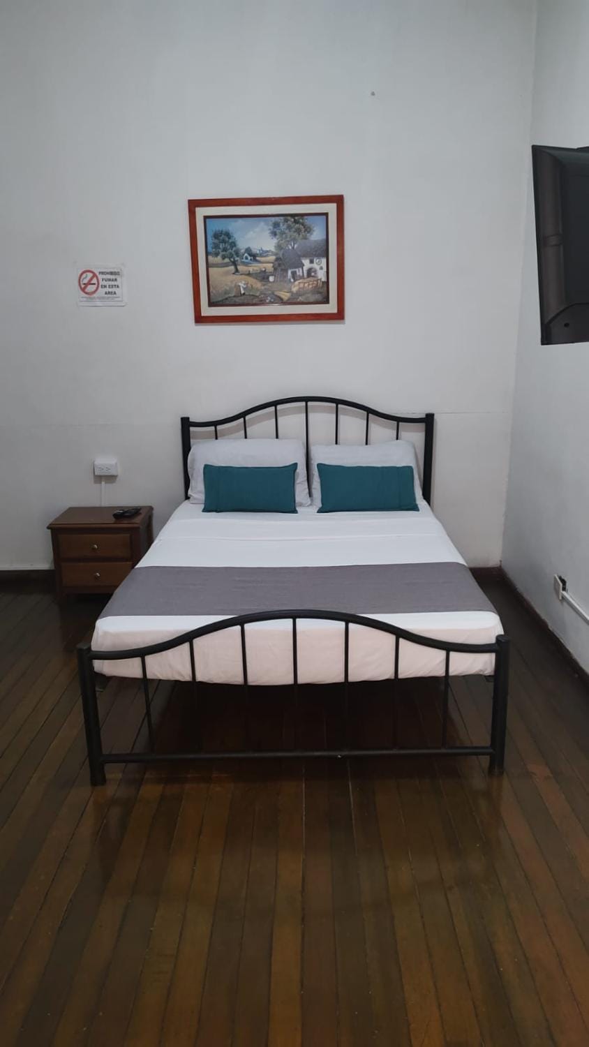 HOTEL GIRASOLES Hotel in Manizales