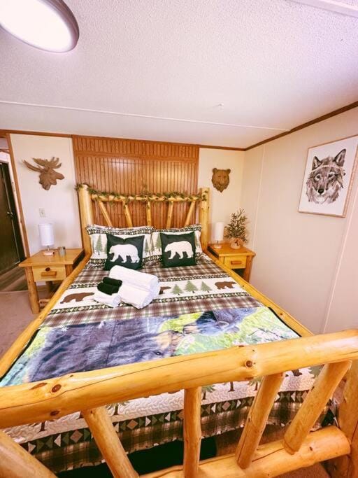 Bed, Bedroom