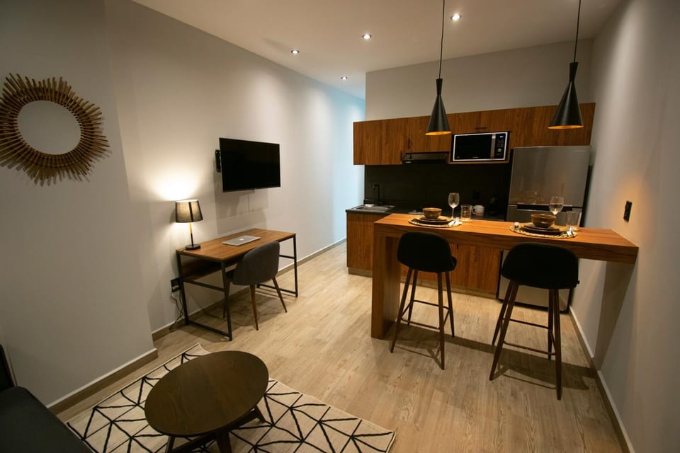 Communal lounge/ TV room, TV and multimedia, Kitchen or kitchenette, Dining area, Evening entertainment, minibar