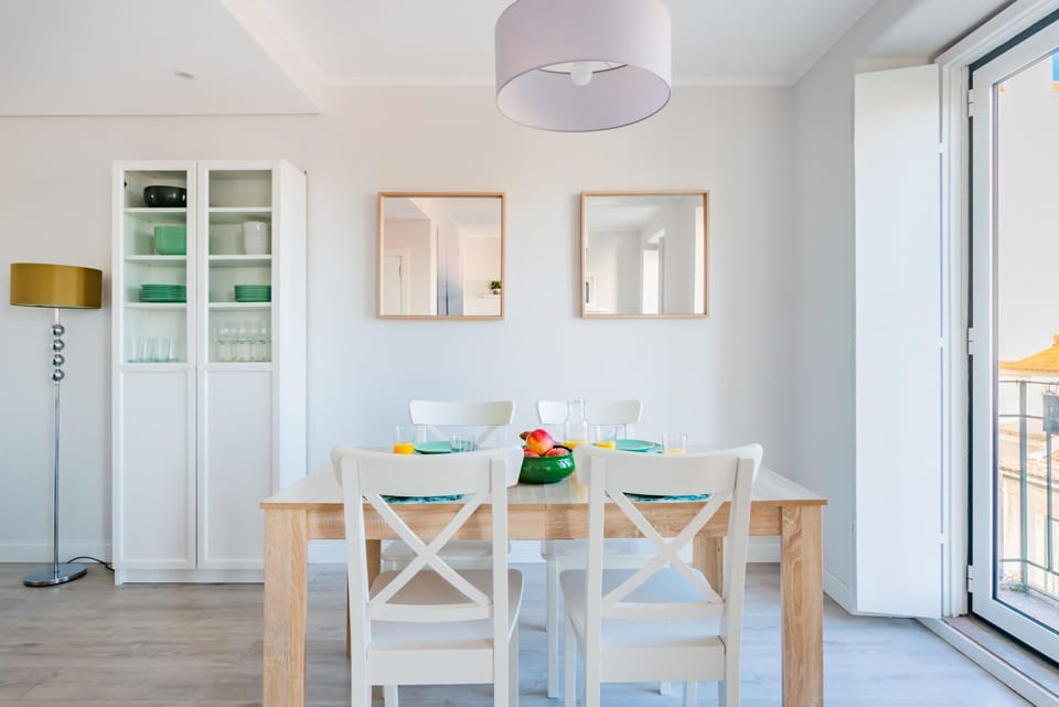 Seating area, Dining area