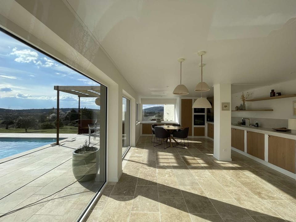 Maison à Saint-Remèze avec Piscine, 8 Pers, Animaux Acceptés, Jardin 2000m² et Studio Indépendant - FR-1-382-201 House in Provence-Alpes-Côte d'Azur