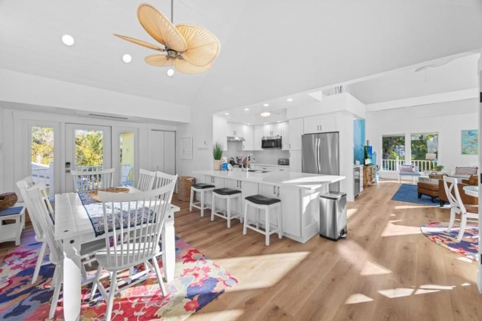 Amarelo Sol House in Sanibel Island