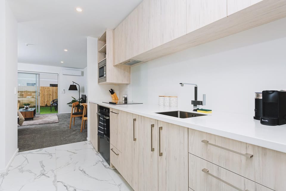 Coffee/tea facilities, Kitchen or kitchenette, minibar, pet friendly, stove, toaster