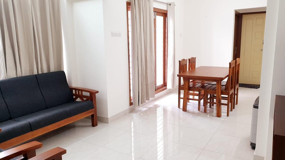 Seating area, Dining area