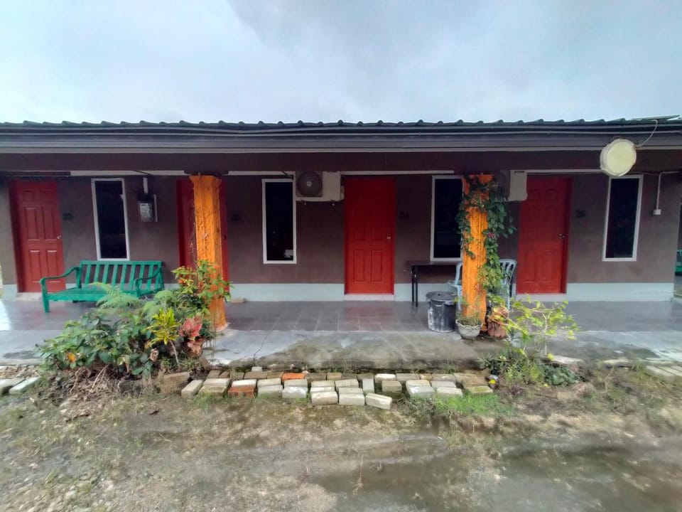 Property building, Day