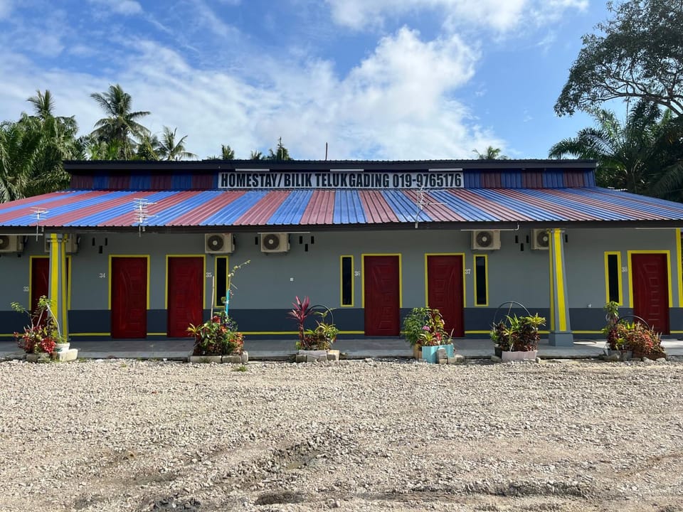 Property building, Day