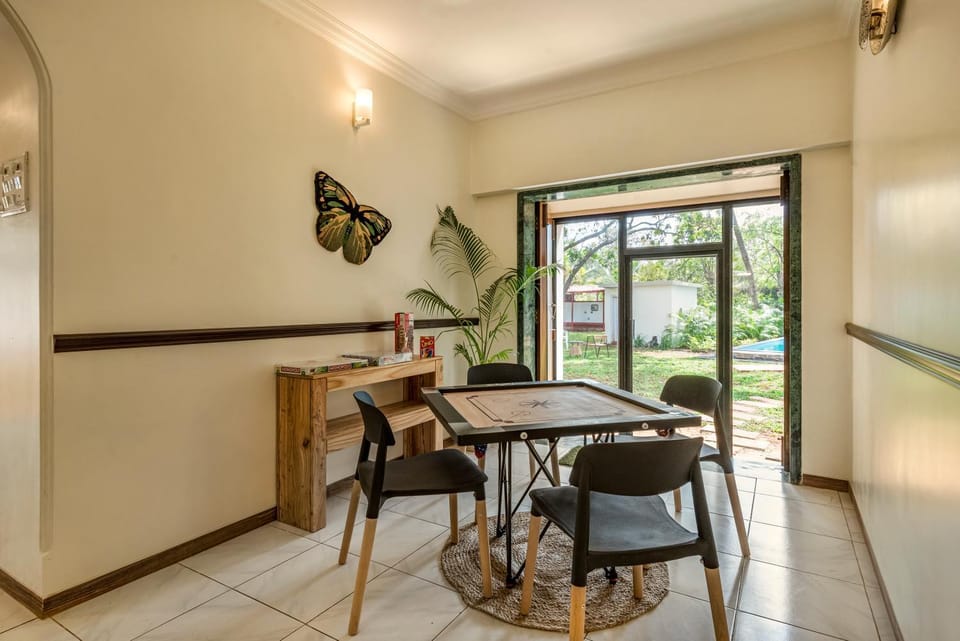 Property building, Game Room, Garden, Garden view, Garden view
