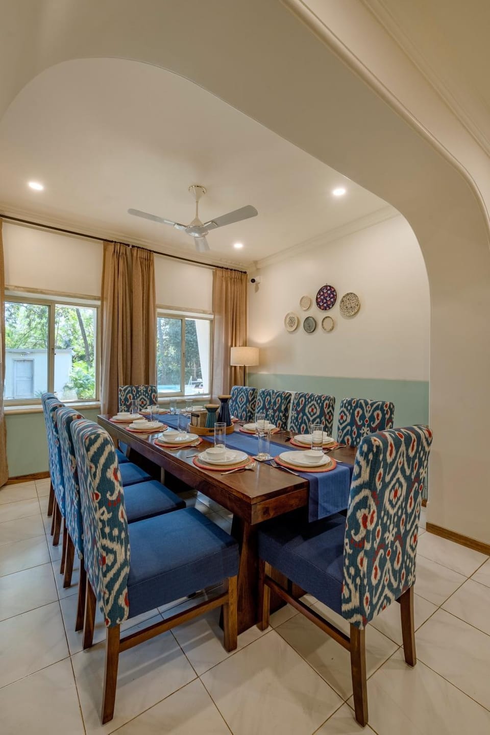 Living room, Seating area, Dining area, Breakfast, Dinner