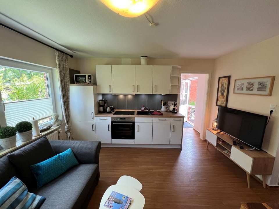TV and multimedia, Kitchen or kitchenette, Seating area, dishwasher, minibar, pet friendly, stove