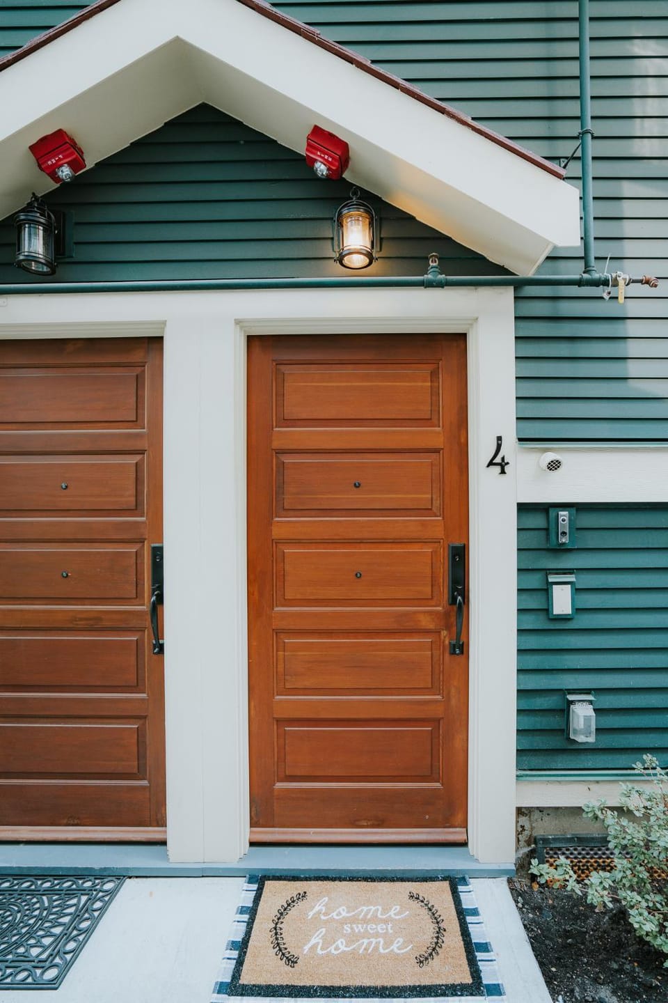 Property building, Facade/entrance