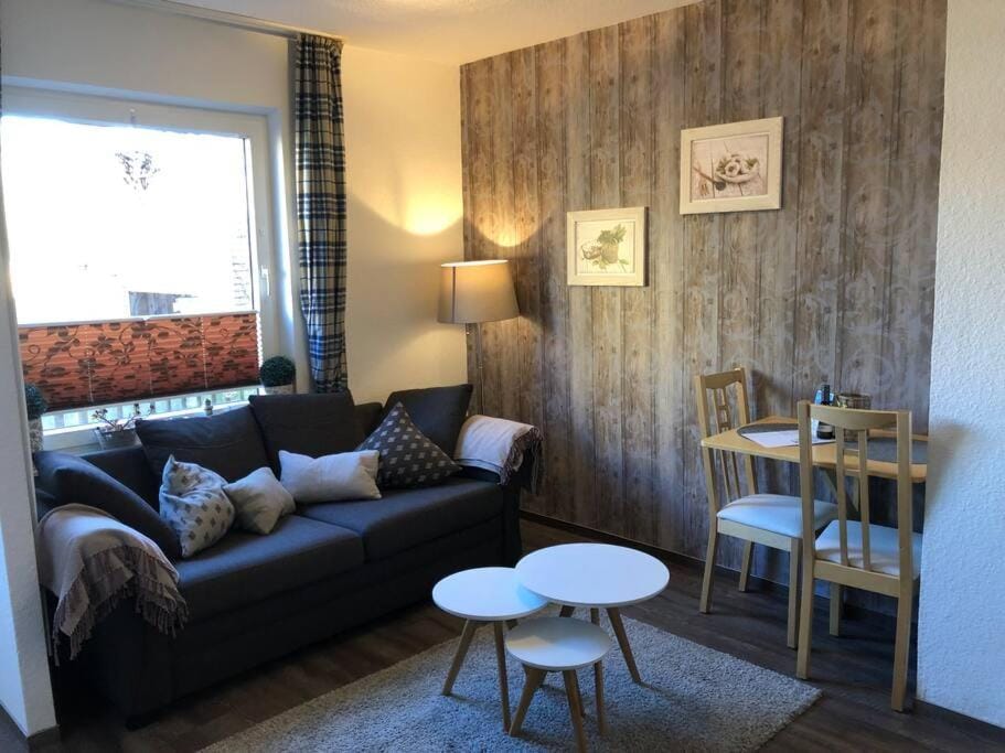 Living room, Seating area, Dining area