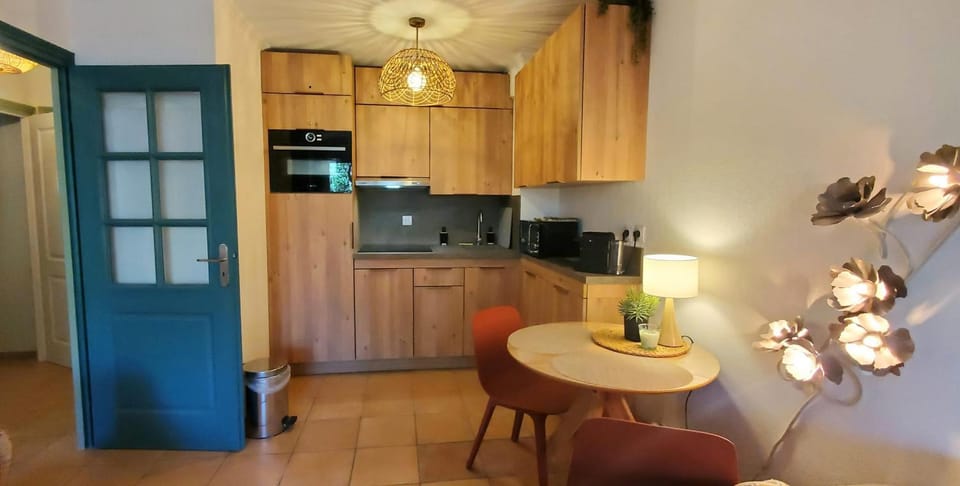 Résidence standing - T2 terrace with pool Apartment in Fréjus