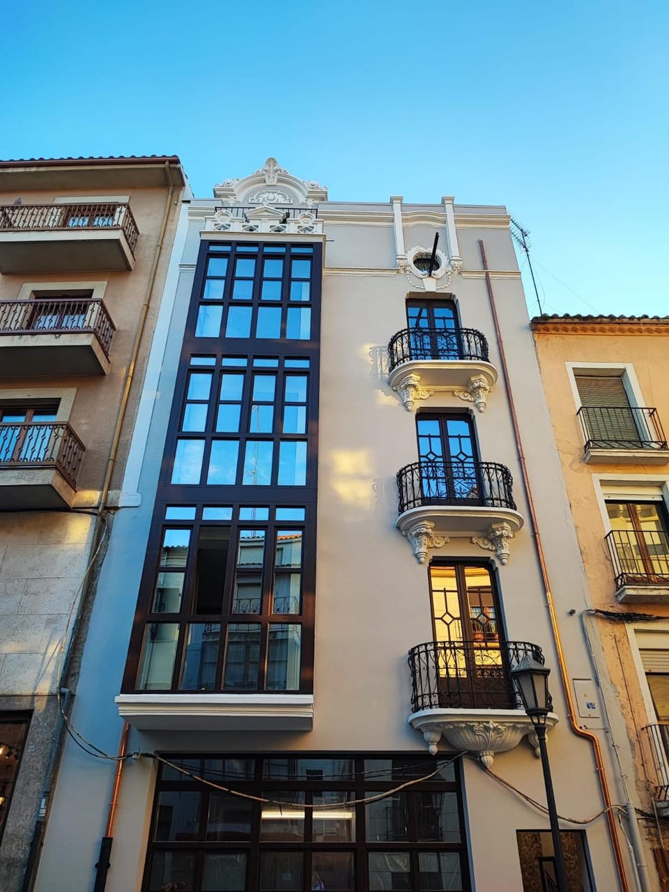 Facade/entrance
