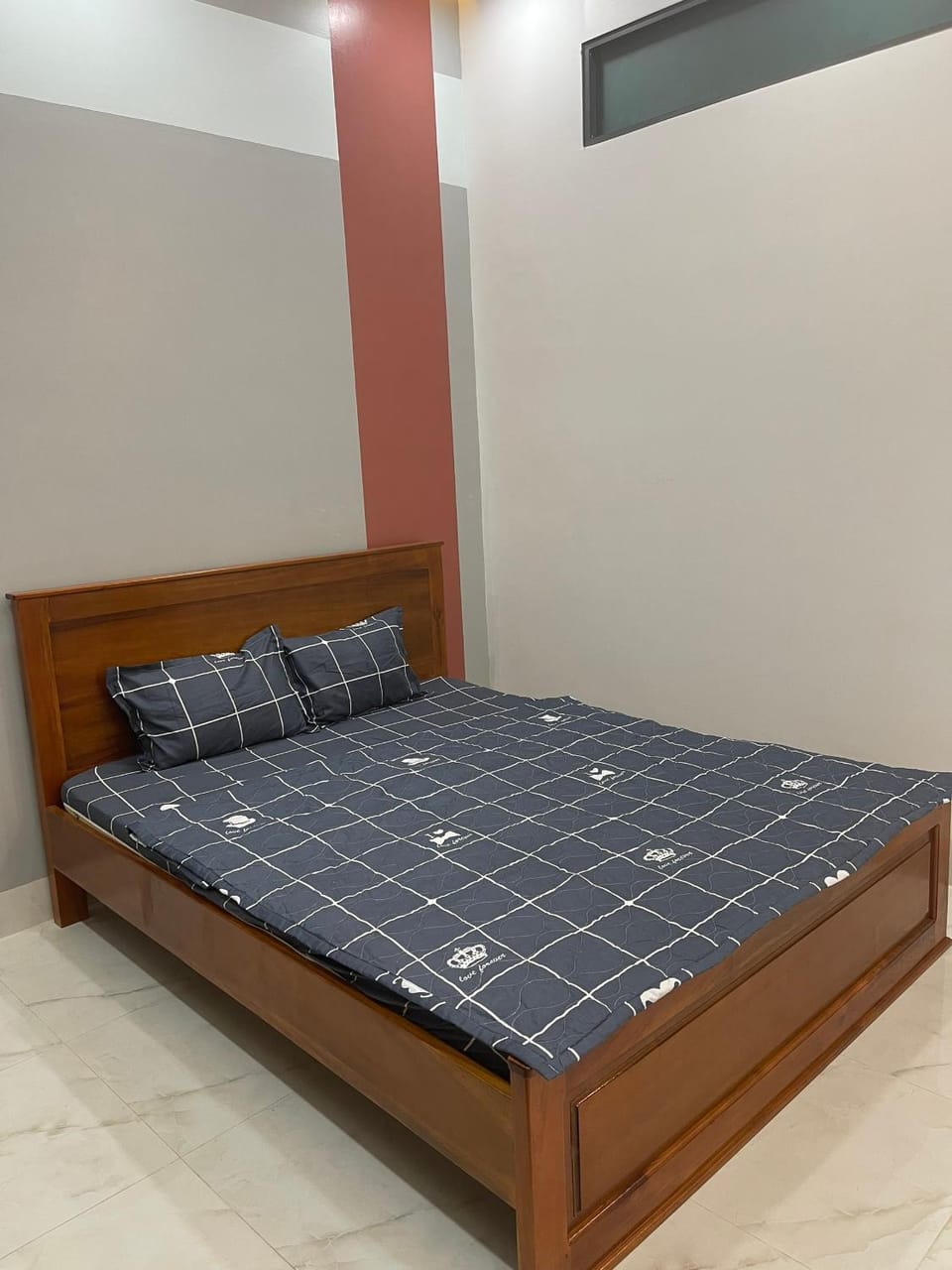 HO GIA AN Home - Queen Room Apartment in Cambodia
