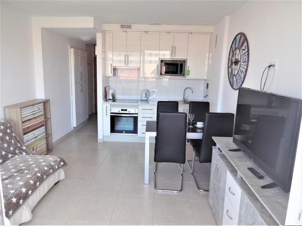 TV and multimedia, Living room, Dining area, kitchen