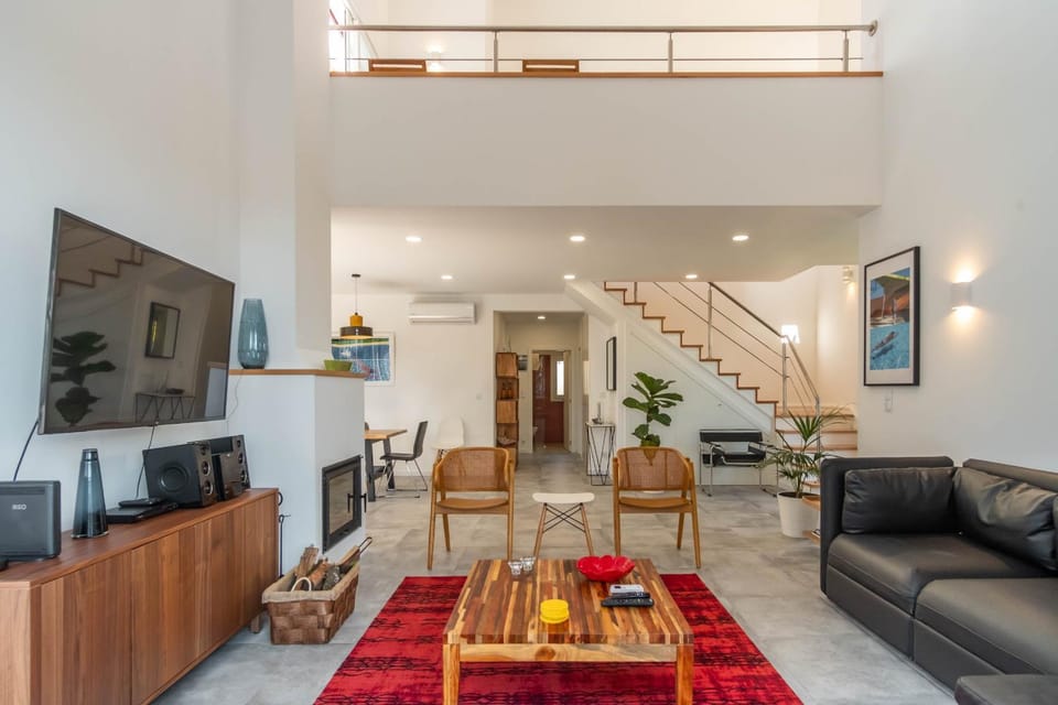 Communal lounge/ TV room, Living room