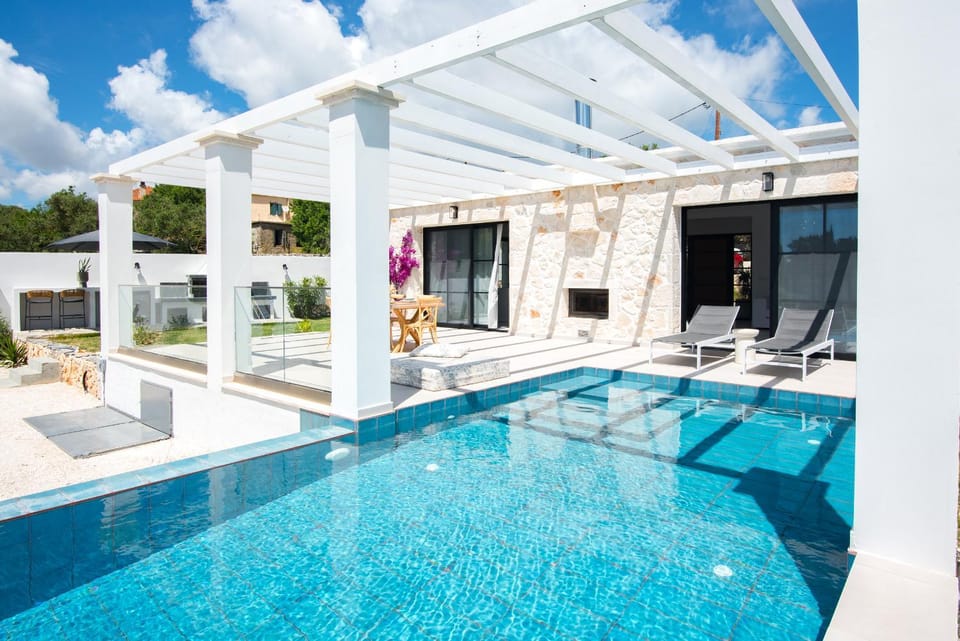 LUZ BLANCA Rooftop seaview villa Villa in Zakynthos, Greece