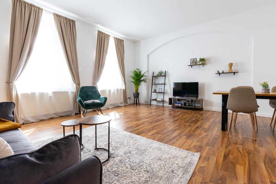 Living room, Photo of the whole room