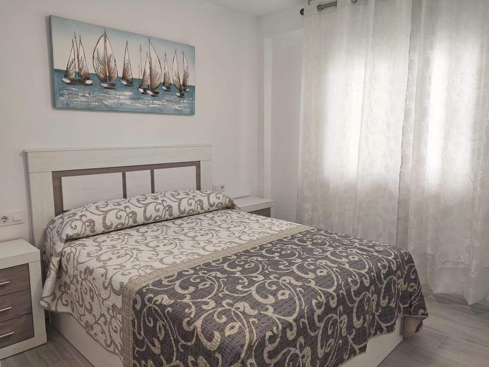 Shower, Spring, Bed, Activities, Winter, Summer, Balcony/Terrace, Photo of the whole room, Beach, Hiking, Bedroom, Autumn, Sea view, Sports, Entertainment, children, children, children, young children, young children, young children, older children, older children, older children, group of guests, group of guests, group of guests, cot, Family, Family, Family, Parking, dishwasher, microwave, oven, washing machine, elevator
