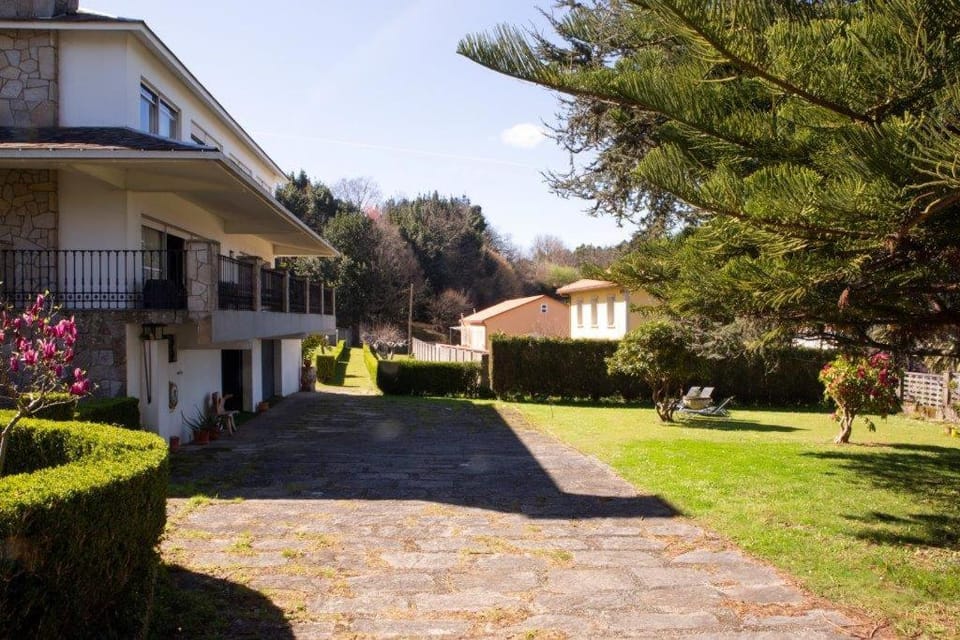 Playa Miño Sombreu Villa in O Eume