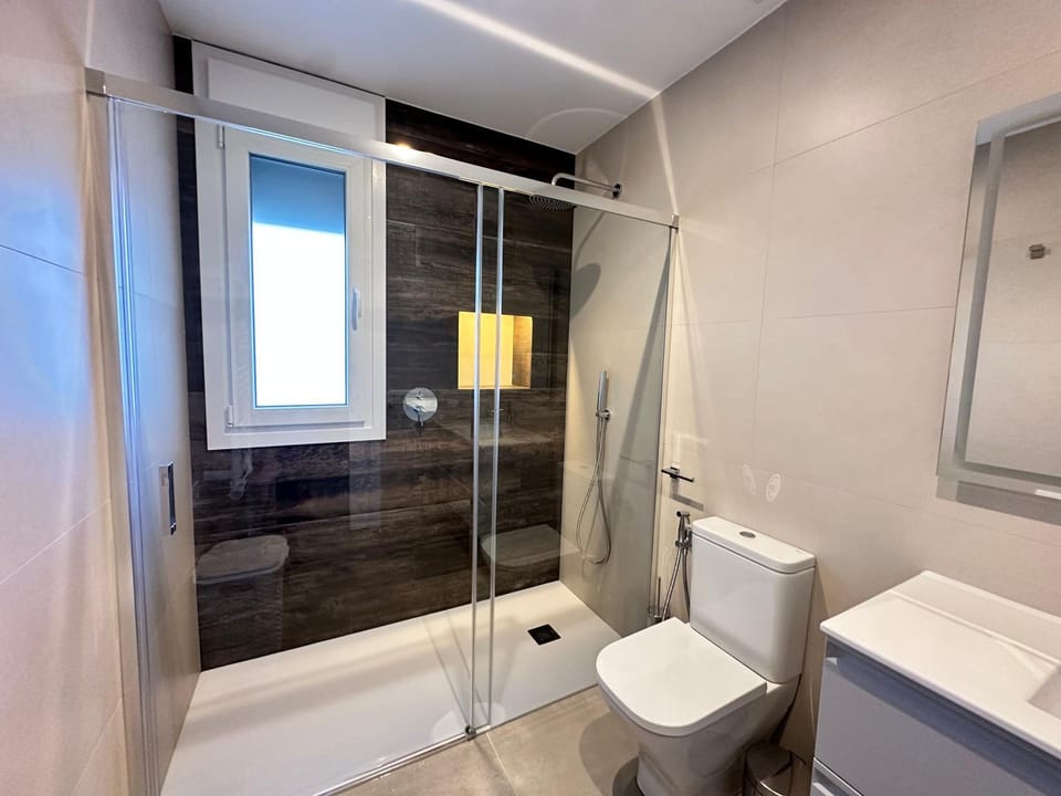 Shower, Bathroom
