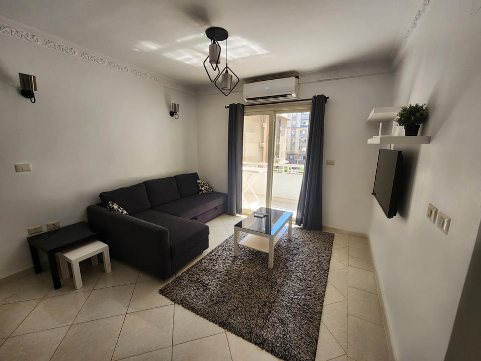 TV and multimedia, Living room, Seating area, air conditioner