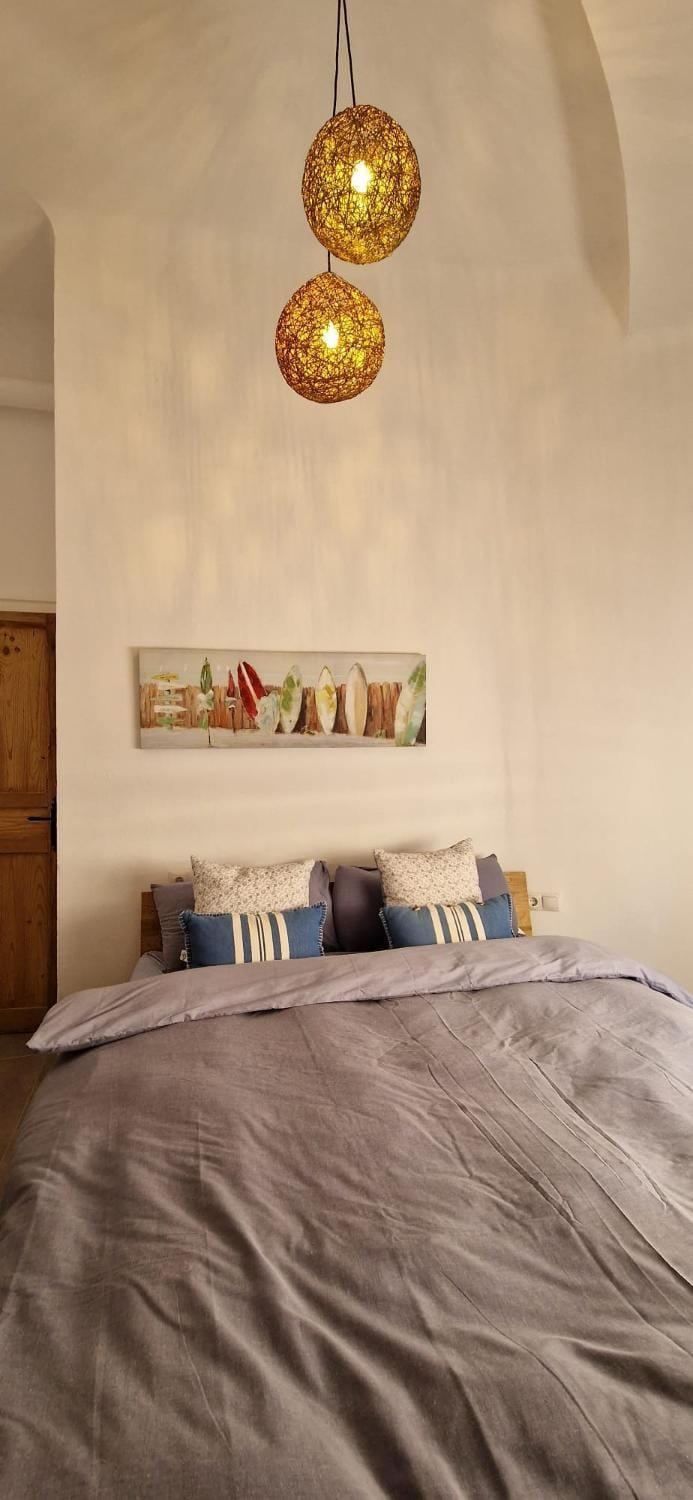 Bed, Photo of the whole room, Bedroom