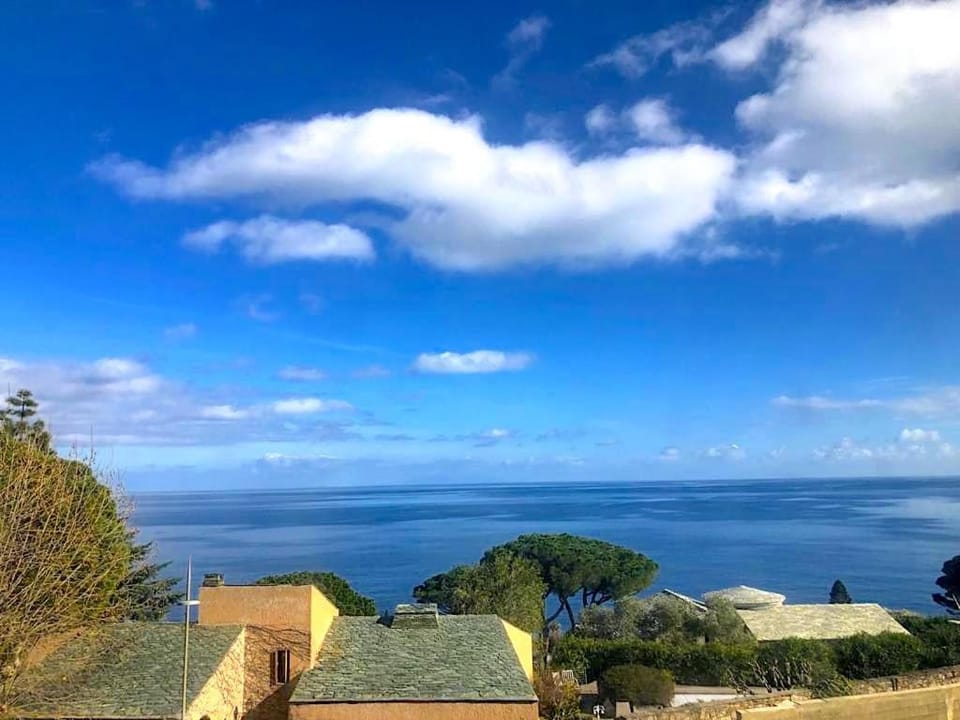 Superb apartment with sea view, 200m from beach Apartment in Corsica
