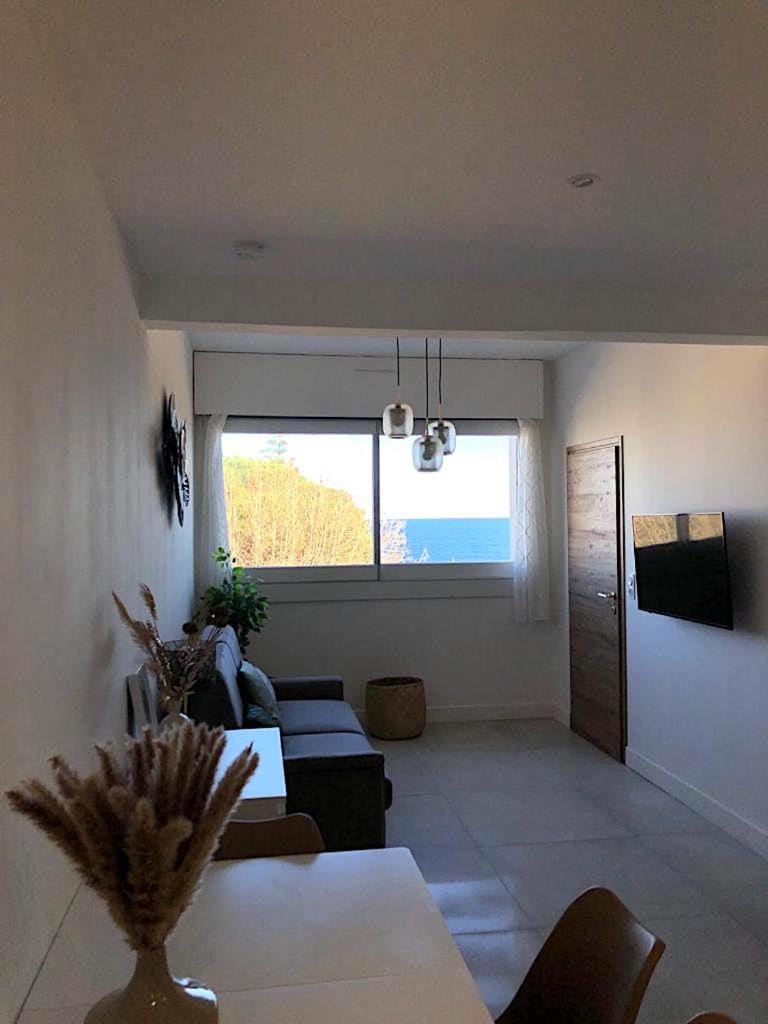 Superb apartment with sea view, 200m from beach Apartment in Corsica