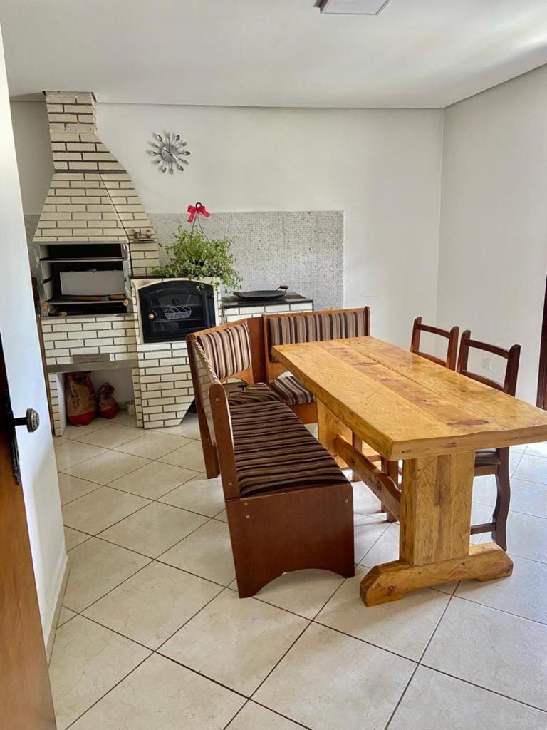 Kitchen or kitchenette, Seating area, Dining area, pet friendly
