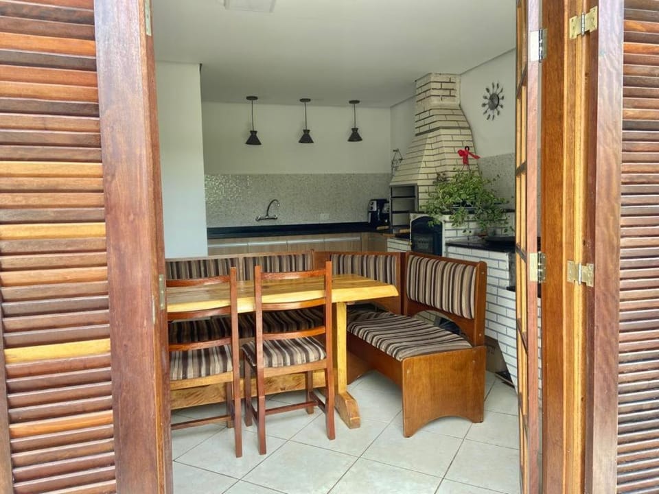 Patio, BBQ facilities, TV and multimedia, Kitchen or kitchenette, Dining area