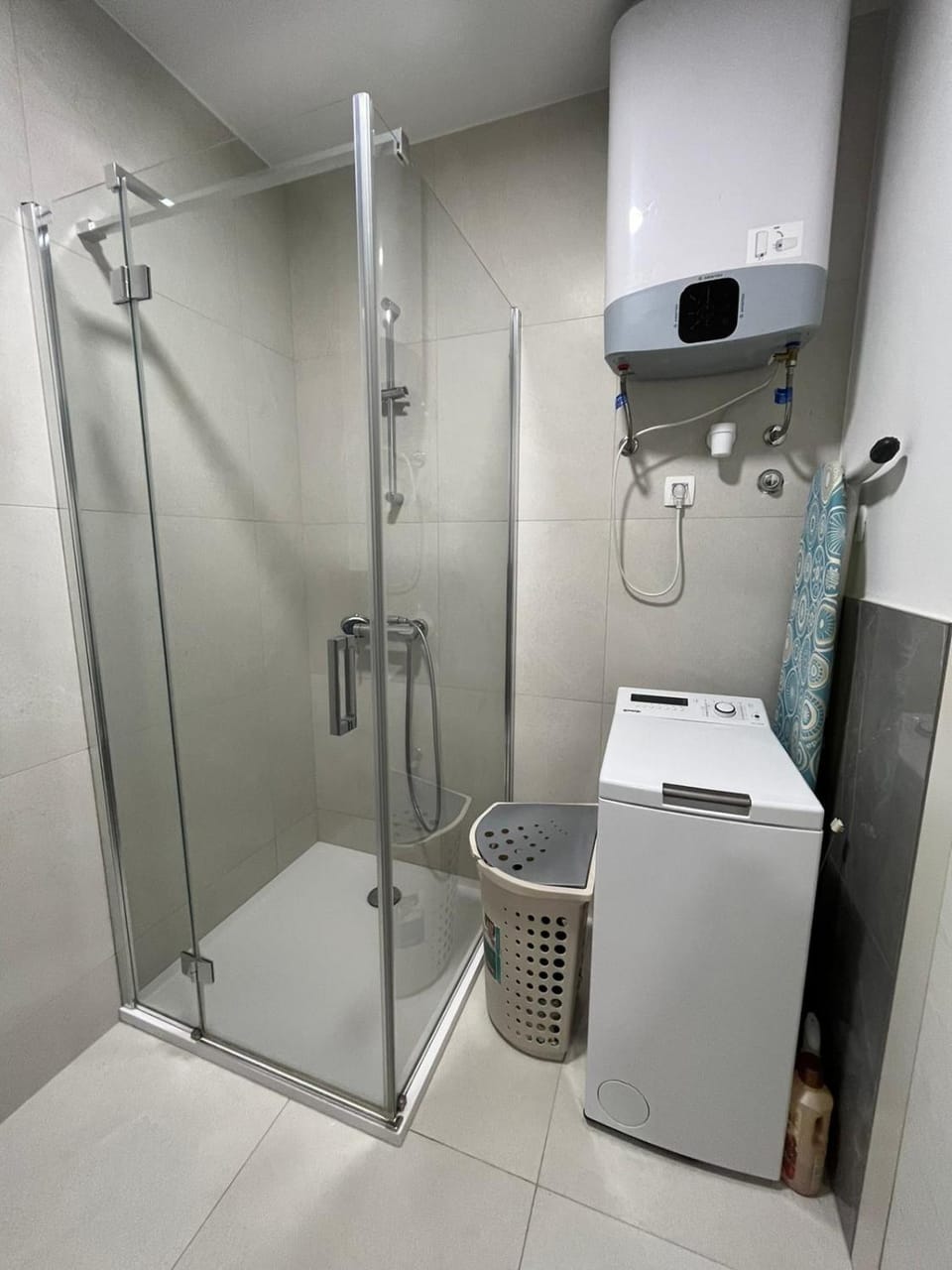 Shower, Bathroom