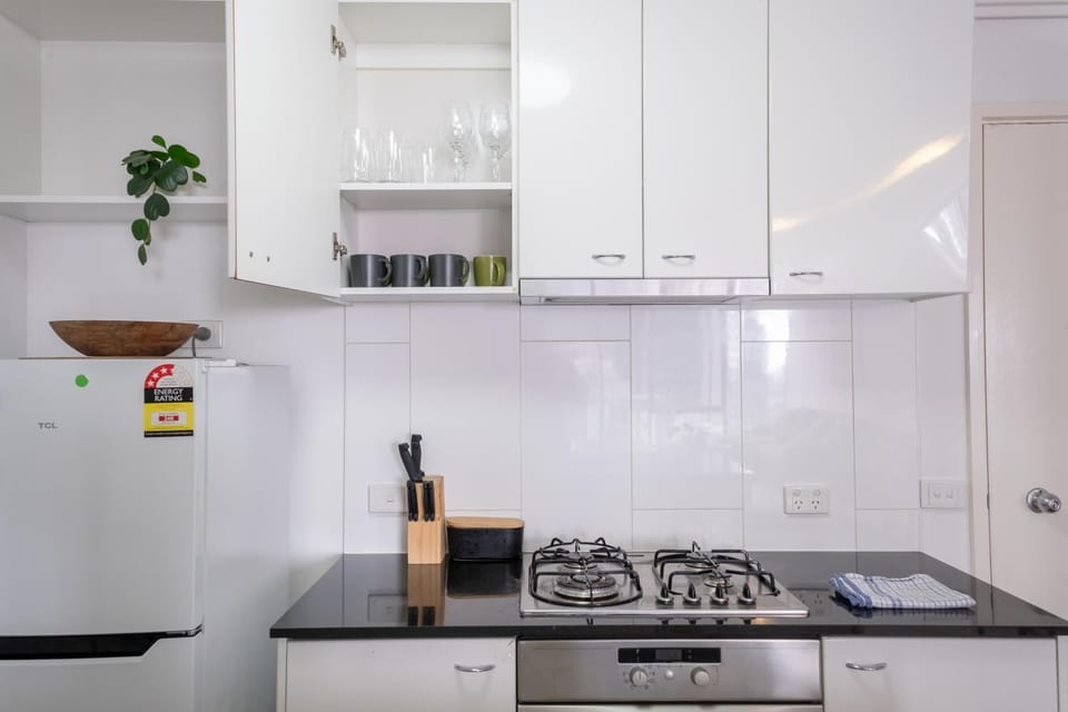 24th Floor Beauty 2BR SouthbankPoolGymParking Apartment in Southbank