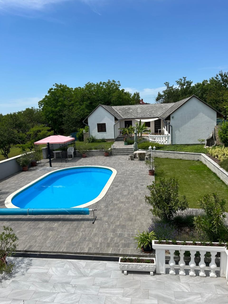 Garden view, Swimming pool
