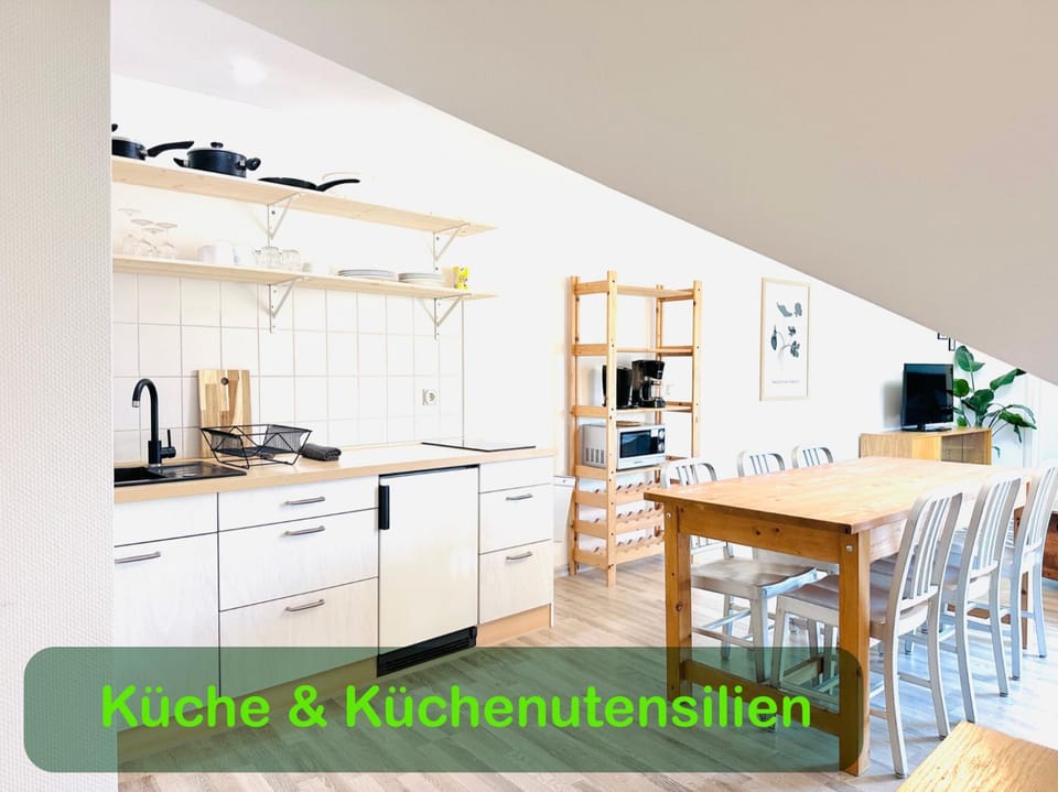 Kitchen or kitchenette, kitchen, kitchen