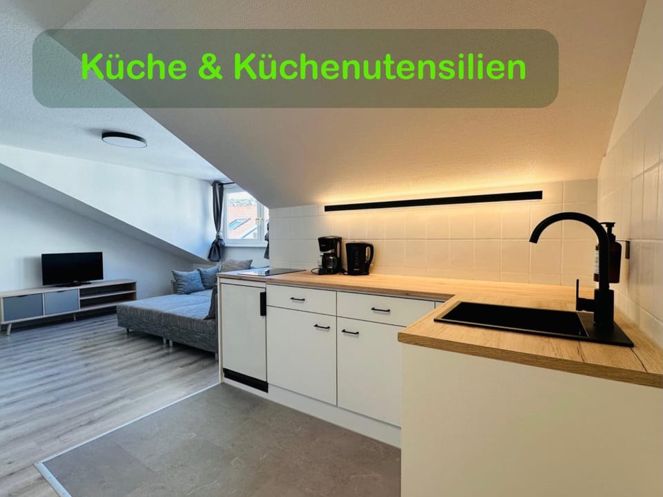 Kitchen or kitchenette, kitchen, kitchen