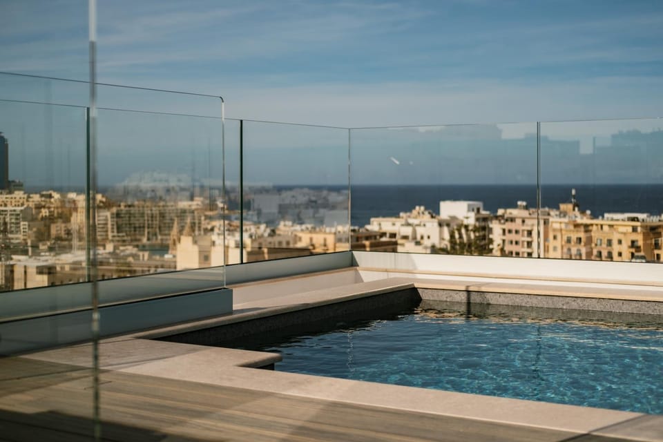 Pool view, Swimming pool