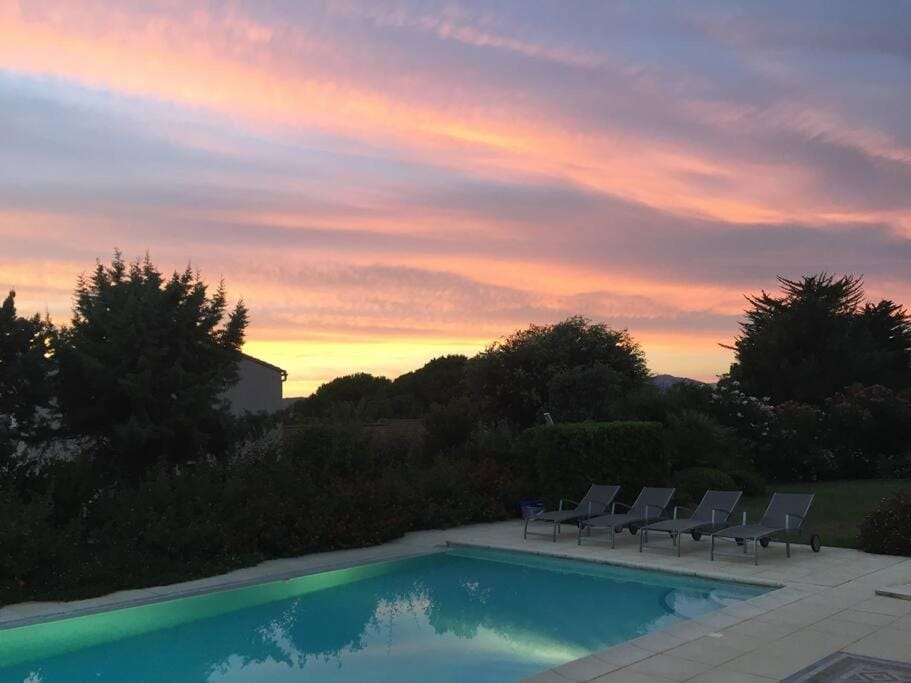 Appartement bord de mer avec piscine privee Porticcio Apartment in Ajaccio