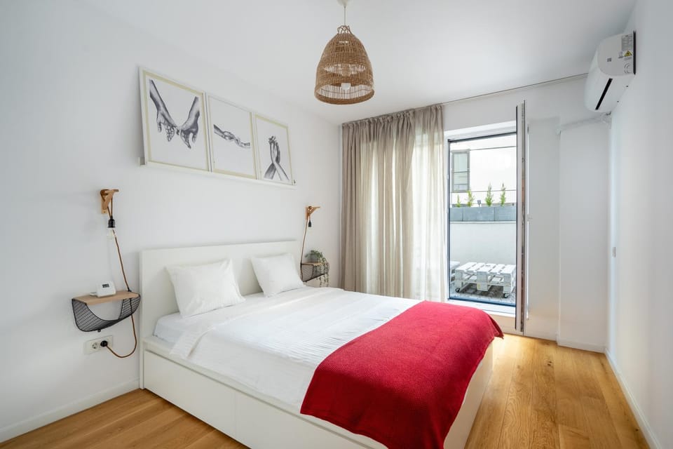 Bed, View (from property/room), Balcony/Terrace, Bedroom