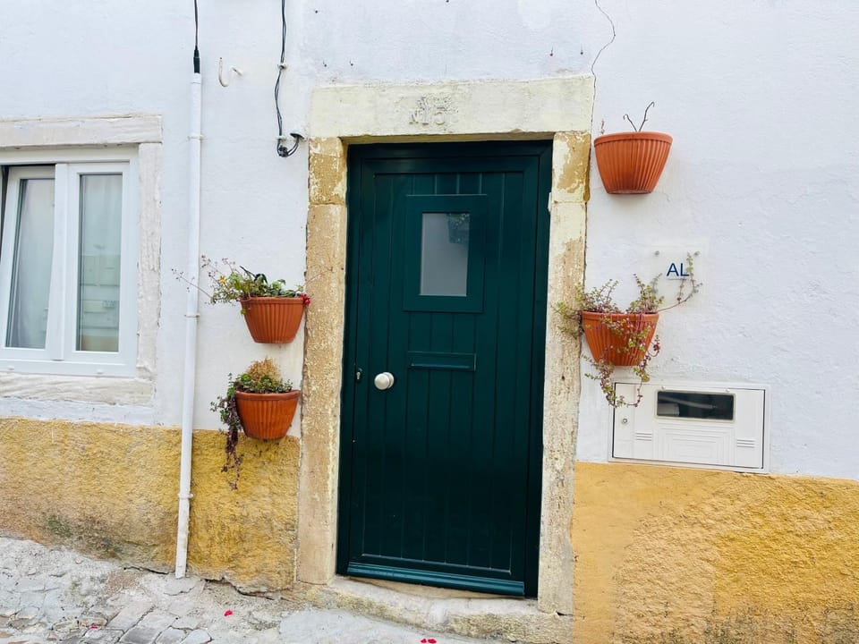 Pé do Castelo Casinhas House in Santarém District, Portugal