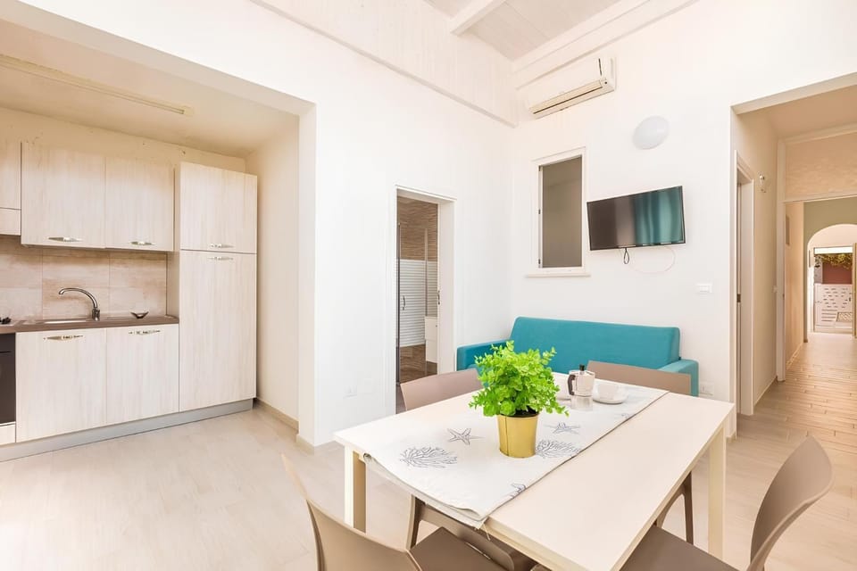 Living room, Seating area, oven, stove