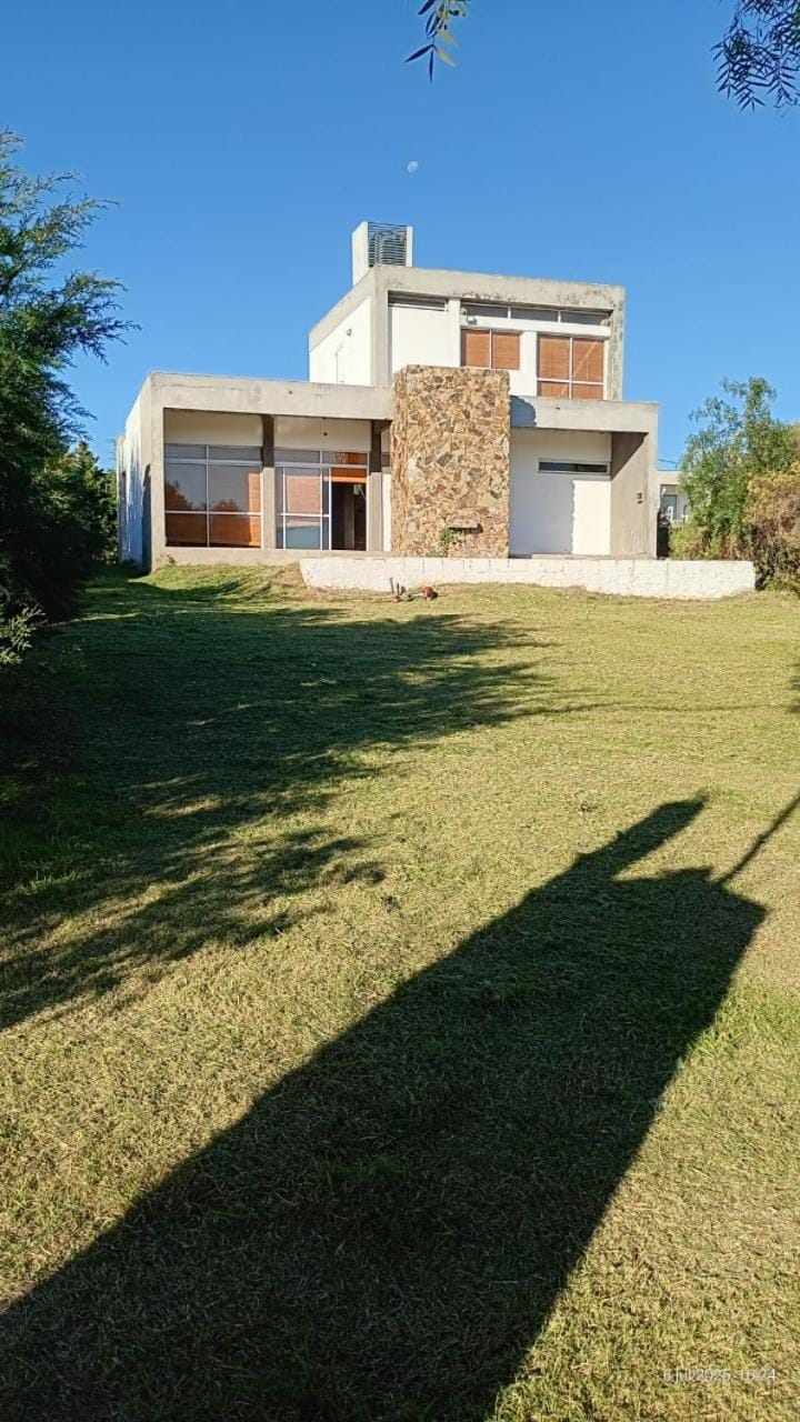 CASA QUINTA CON ESPECTACULAR VISTA Al RÍO House in Entre Ríos Province, Argentina