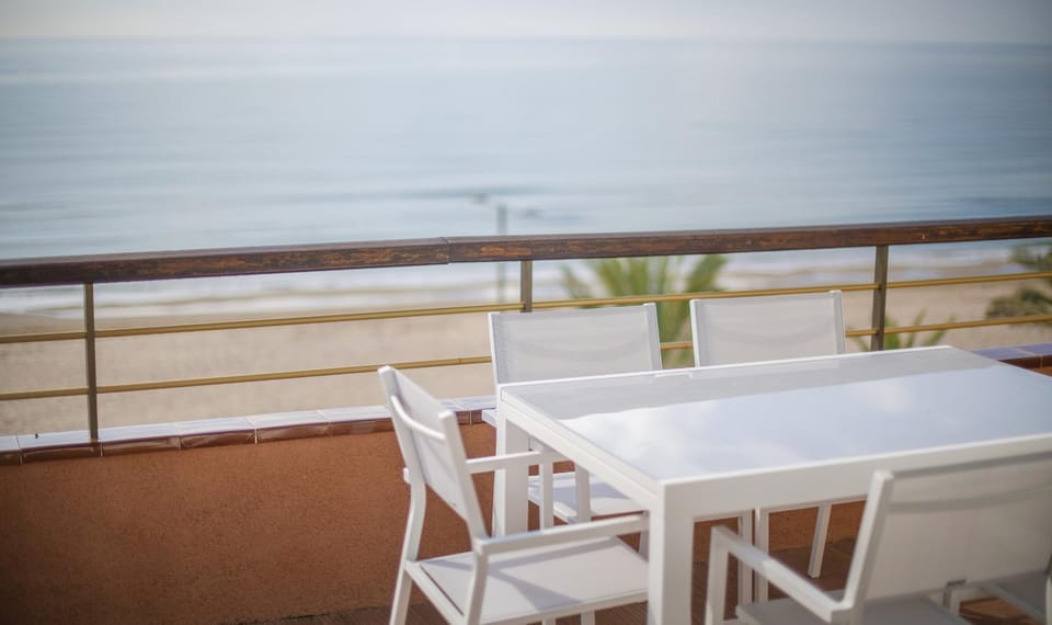 View (from property/room), Balcony/Terrace, Sea view