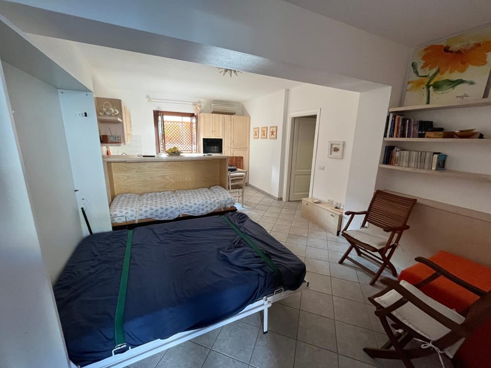 Ampio monolocale Apartment in Golfo Aranci